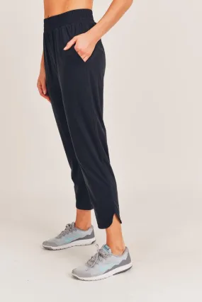 ATHLEISURE JOGGERS WITH CURVED NOTCH HEM