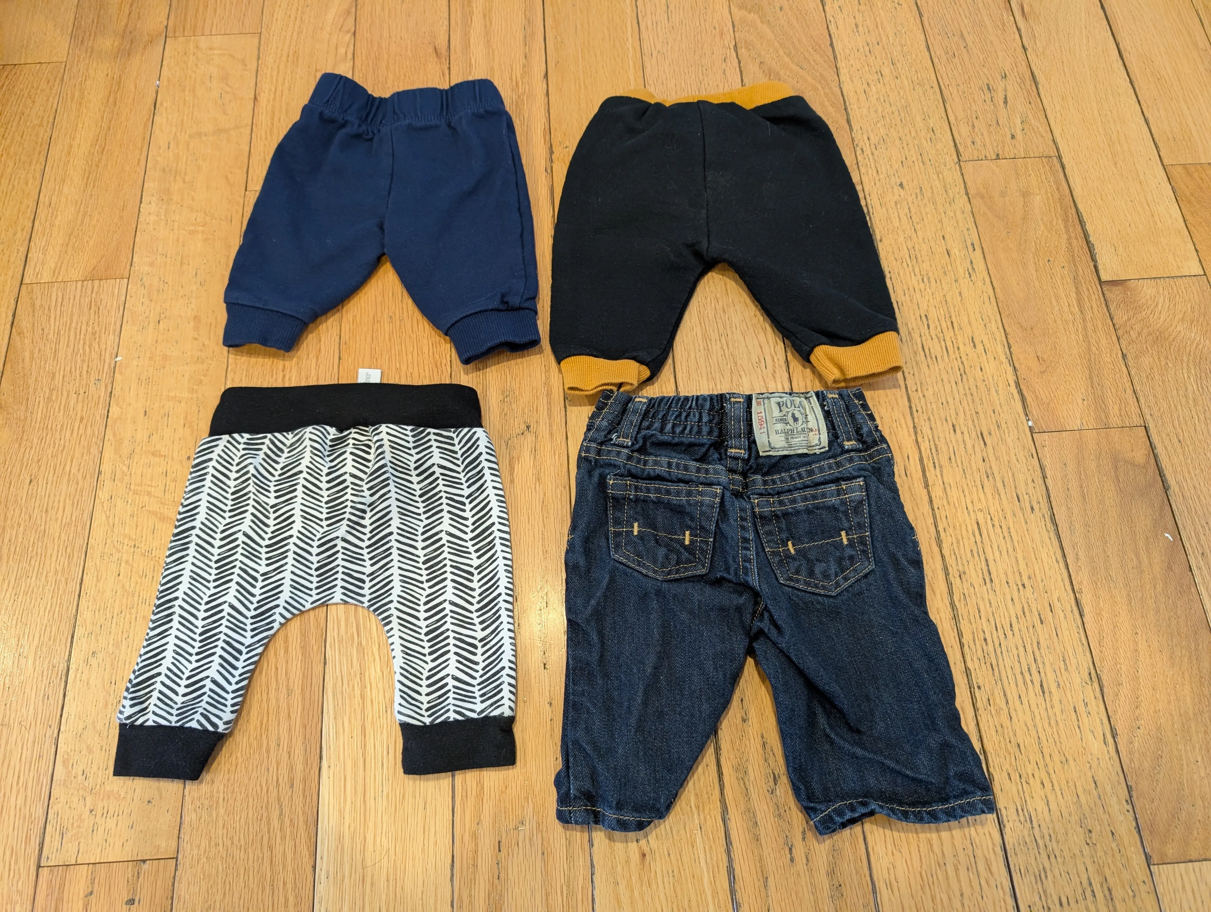 Bundle of 4 pairs - size 3 month pants, Kids 3 Month (0-3M)
