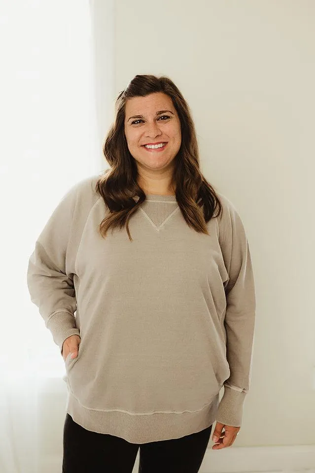 Curvy Pigment Pullover