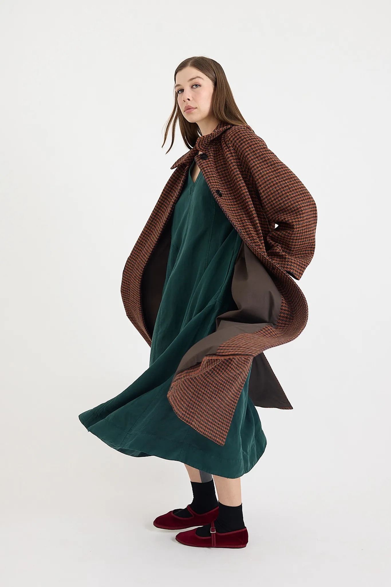 Toast - Wool Houndstooth Raglan Coat